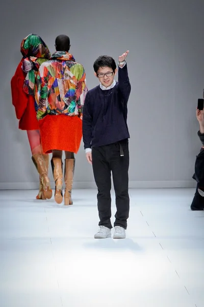 Look 33